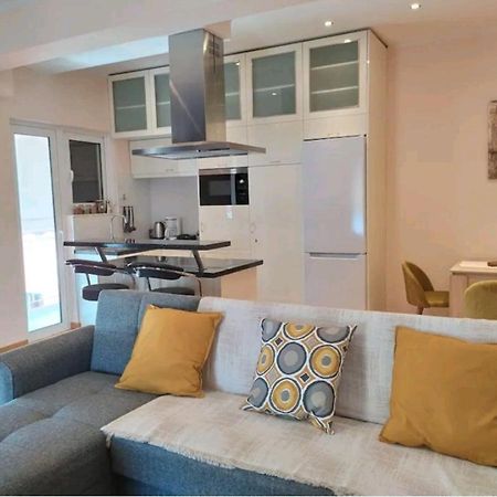 Stylish -Modern Apartment Heart Of Marousi Athens Ngoại thất bức ảnh